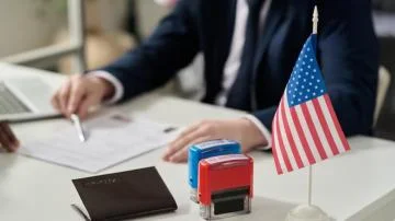 ¿Qué pasa durante la entrevista consular?